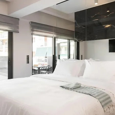 Lux&easy Downtown Lägenhetshotell 4*