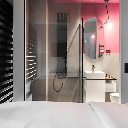 Lux&easy Downtown 4* Aten