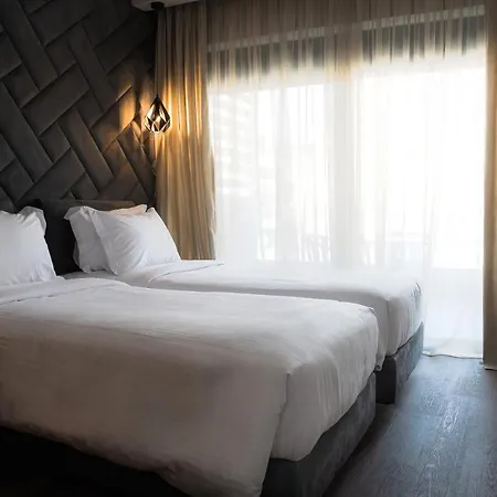 Lägenhetshotell Lux&easy Downtown 4*